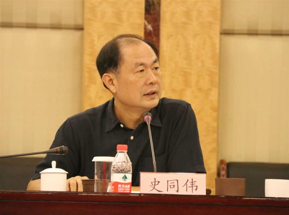 濟(jì)南產(chǎn)業(yè)發(fā)展投資集團(tuán)有限公司召開半年工作總結(jié)大會
